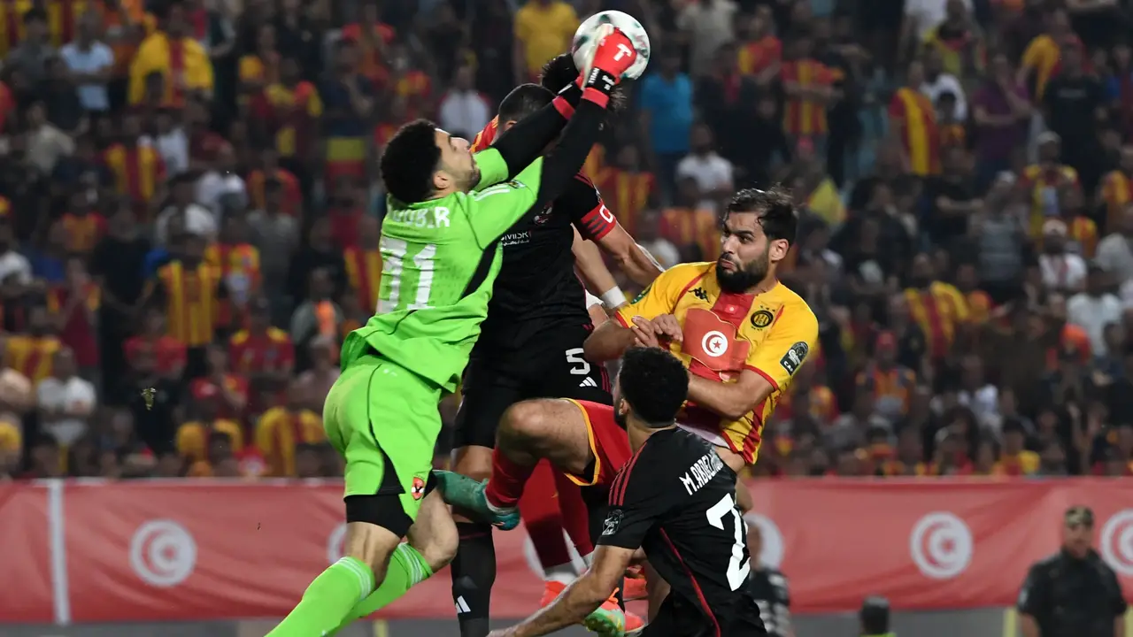 صفقة محتملة.. مصطفى شوبير مطلوب لدوري روشن السعودي